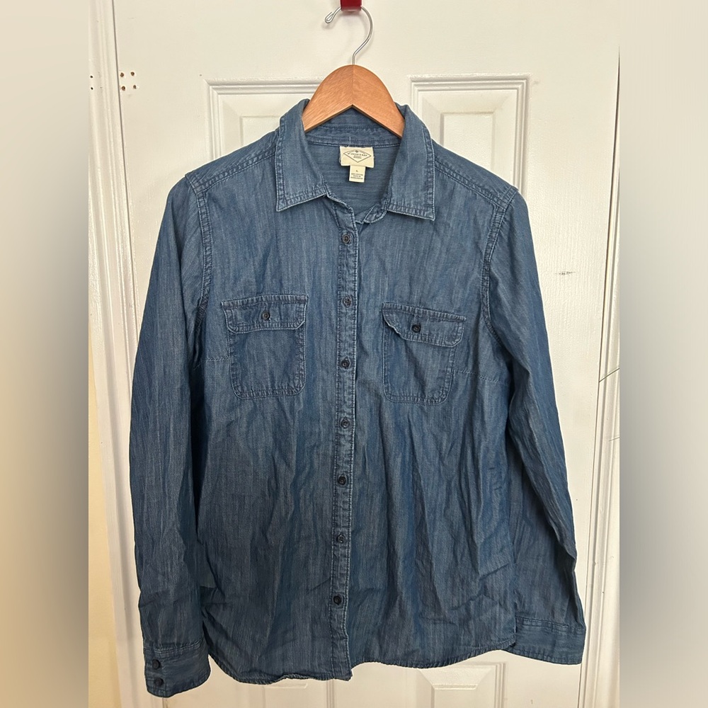 St. John’s Bay Women’s Denim long sleeve shirt